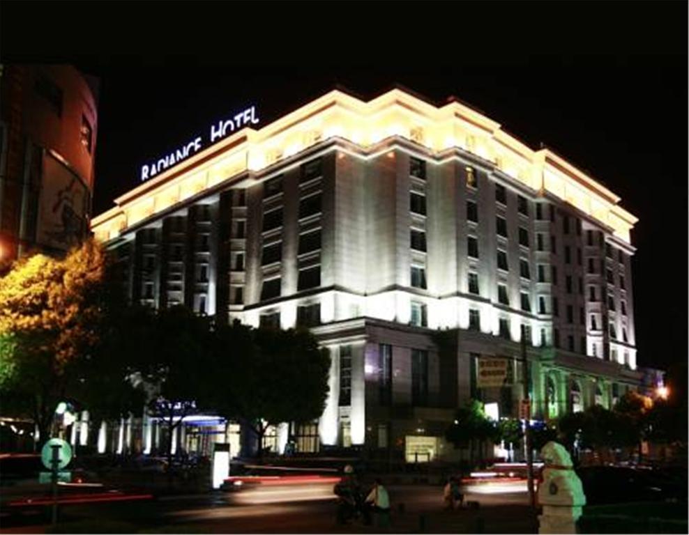 Radiance Hotel Shanghái Exterior foto